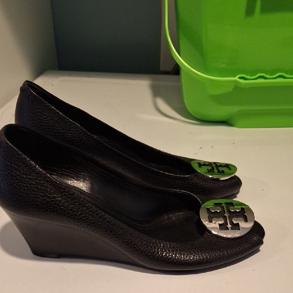 Tory Burch Black Leather Wedges with Silver Accents Size 7.5 Medium Worn Once